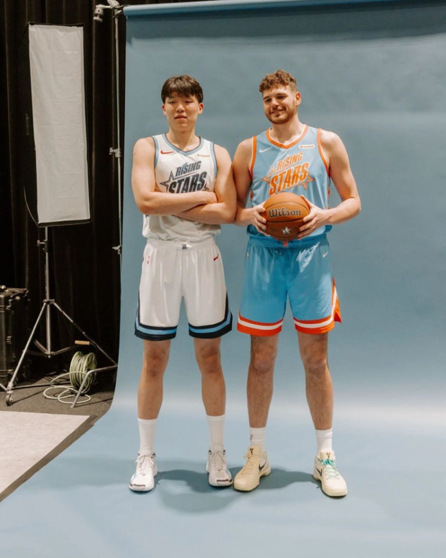 杨瀚森的赛季新高，是对位克林根 展现双塔威力