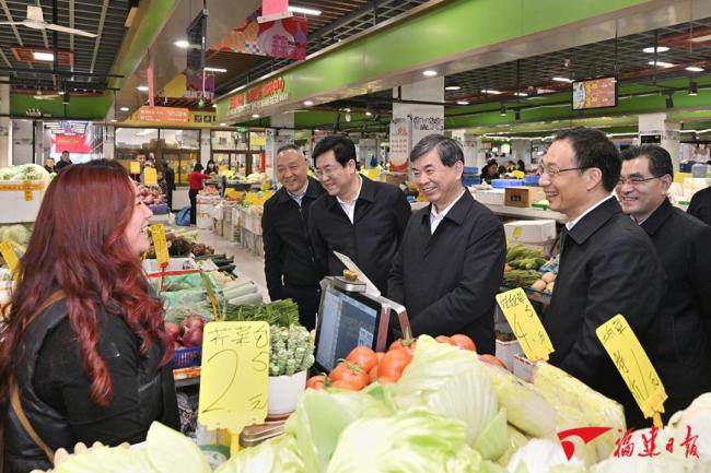 福建省委书记省长，目送“和平新星”号驶向金门