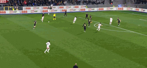 关键时刻“魔笛吹响”！40岁莫德里奇上演绝杀 85分钟仍体力充沛 魔笛成MVP