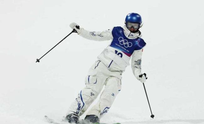 冬奥：谷爱凌刘梦婷除夕夜冲金 逆境中的逆袭