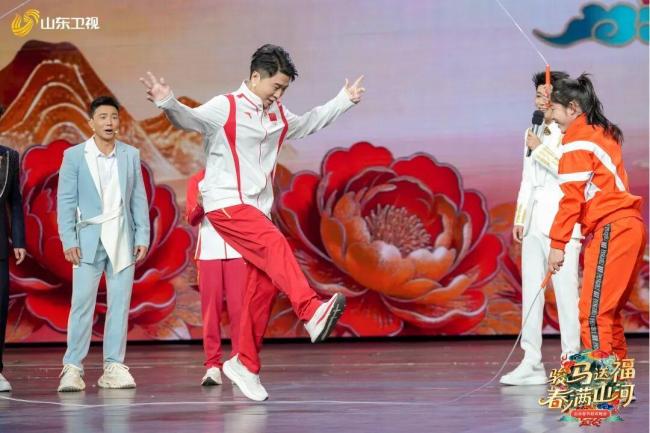 山东春晚 骏马送福春满江山