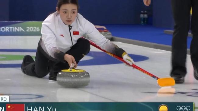 中国冰壶女队5比6美国 惜败影响积分榜排名