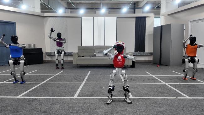 机器人孙子和哥哥们是怎样炼成的 春晚舞台背后的科技匠心