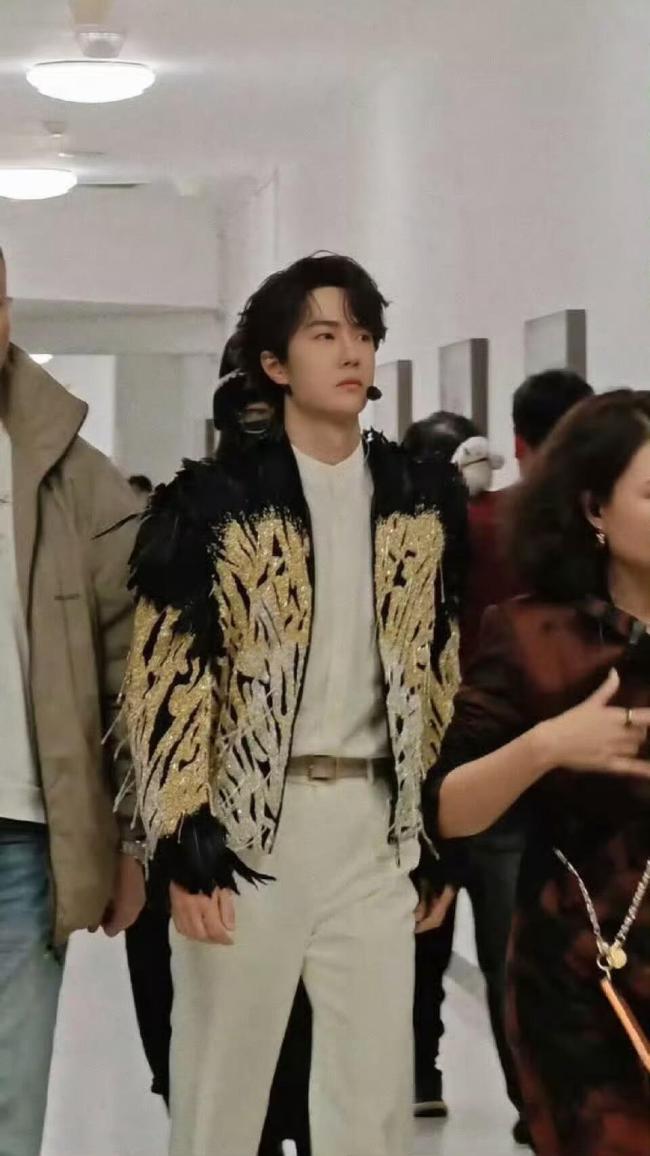 李健时隔13年总结春晚 献唱《东说念主间共识》