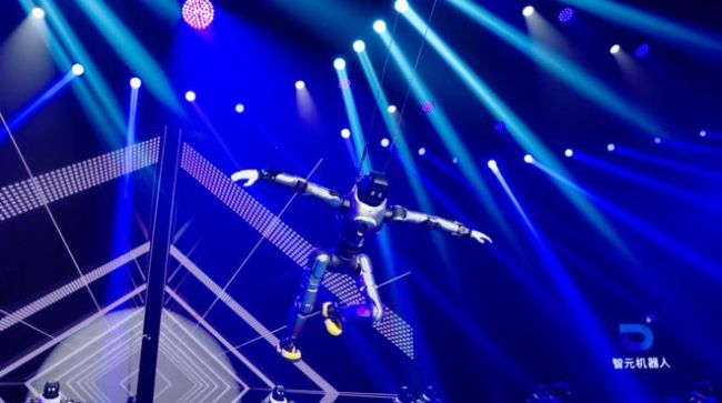 机器人春晚炫技后迎来淘汰赛 科技与狠活的较量
