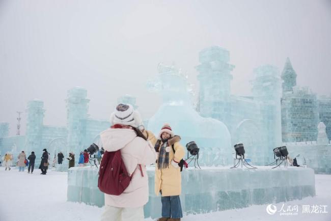 新春走基层丨“冰马”奔腾迎新春