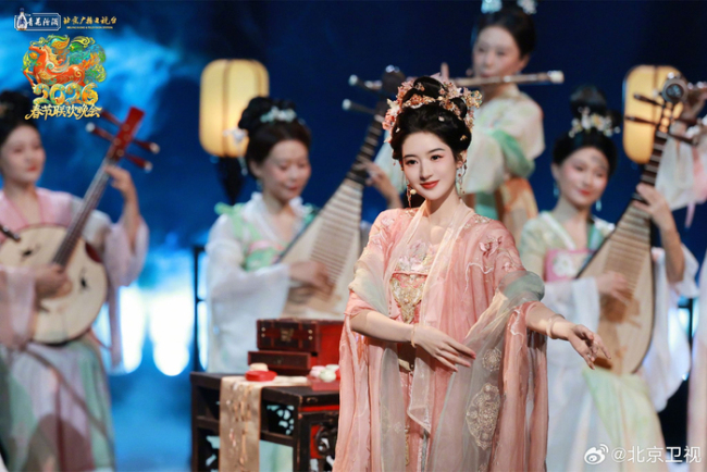 关晓彤金靖王玉雯三好意思同台