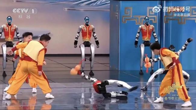 媒体评机器人进化速度：“瞠”目相看