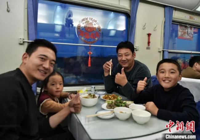 春节如何在循环中更新 传统与创新的融合