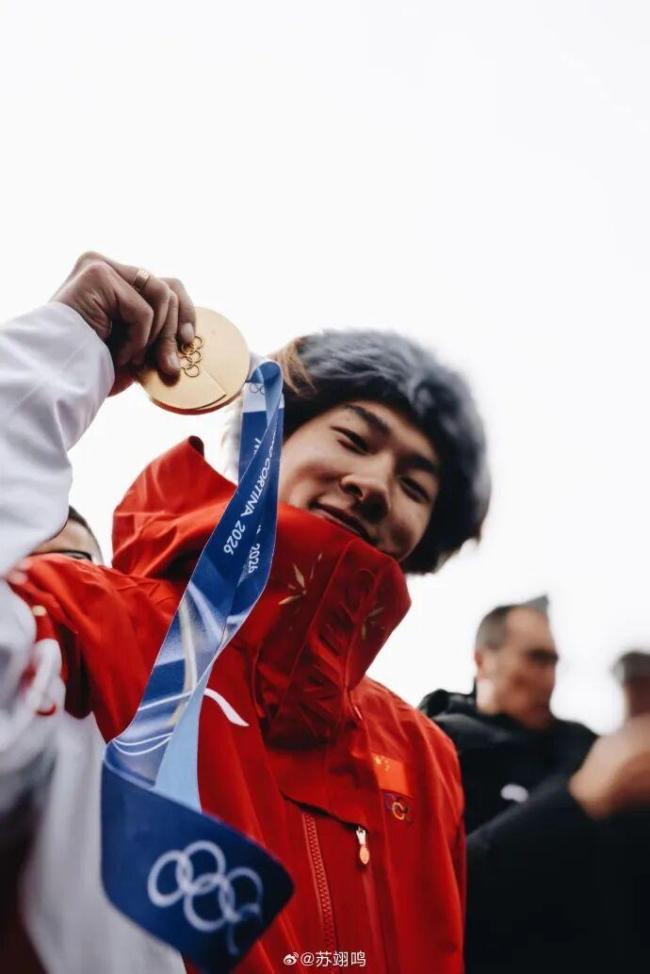 教练：苏翊鸣夺金后一直想吐 疲劳达到顶点