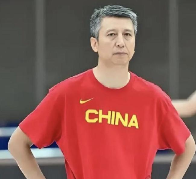 媒体人:郭士强执教男篮后坚持两原则