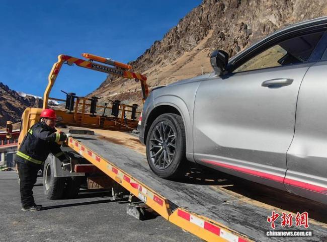 走近世界最长高速公路隧道“守隧人”