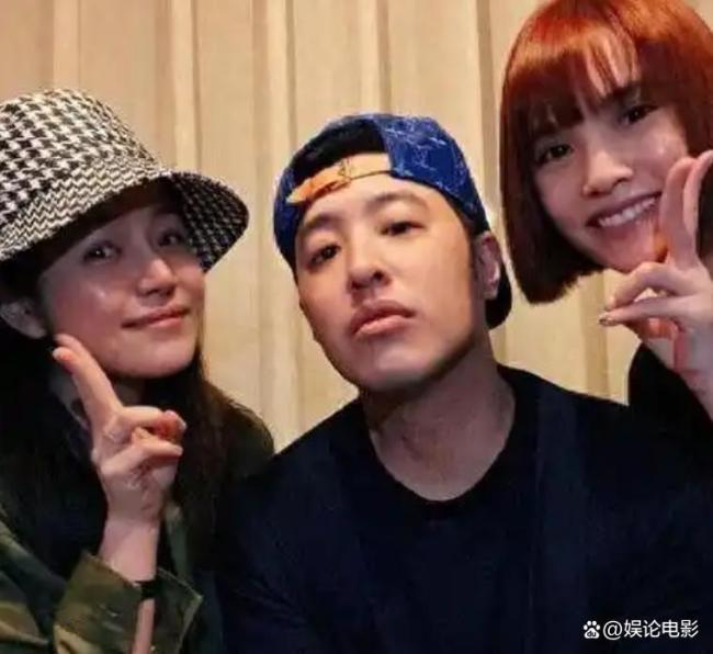 陈妍希杨丞琳李荣浩潘玮柏过年约聚 诚笃友情见证