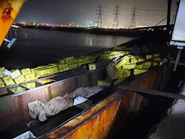 大年初五晚上 27人当场被抓 烟台查获重大走私案