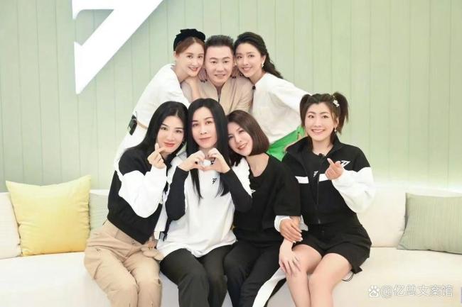 徐梦桃说很多浪姐私信送了祝福 姐妹情深引爆全网