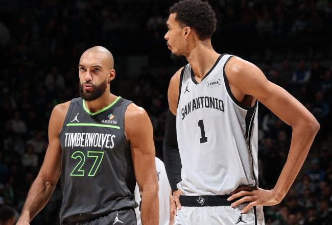 文班表态一定会再去少林！想介绍给戈贝尔：他已是光头不用剃头了 难忘中国文化之旅