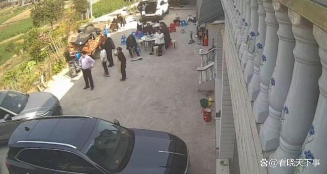 初一家里43人 过完年只剩1人 热闹后的冷清