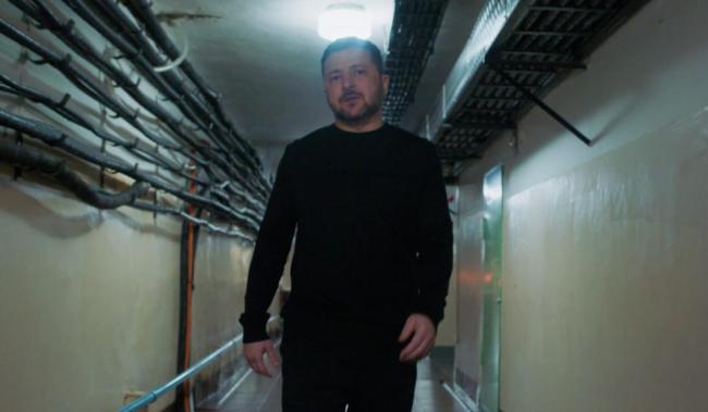 泽连斯基首次展示所使用地下掩体 揭秘战争初期避难所