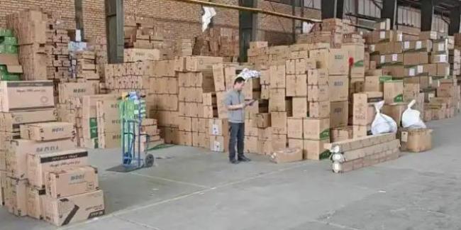 在伊朗中国人:已准备撤离方案 局势紧张下的坚守与准备