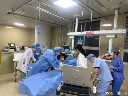19岁女生因经济舱综合征心脏骤停 久坐风险警示