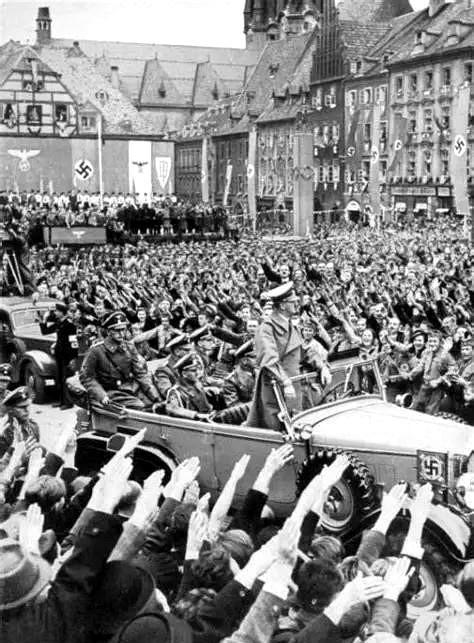 奥地利政府将希特勒故居改成警察局 历史的重塑与争议