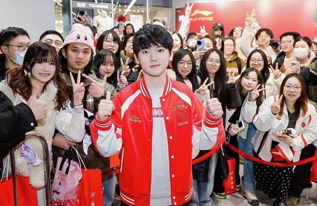 Doinb说Uzi和TheShy能救LPL LPL急需重生希望