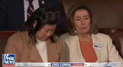 记者：国情咨文成特朗普真人秀 高潮迭起引发热议