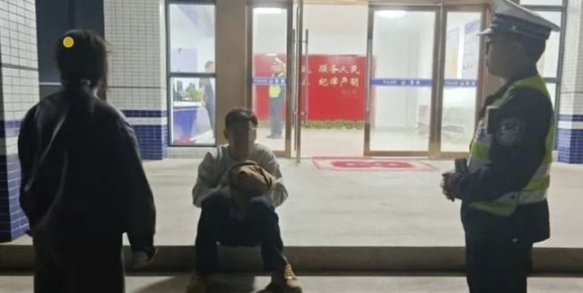 情侣高速吵架男友跳车失联