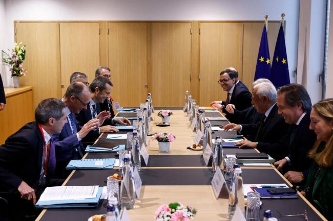 阿曼外长称和平近在咫尺 谈判取得关键进展