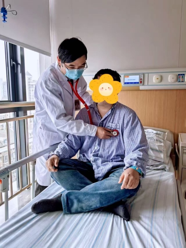 男子呕吐硬扛12小时查出心梗 误诊险酿大祸
