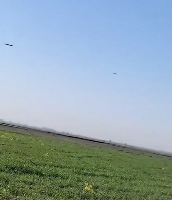 美以导弹飞向伊朗现场视频曝光