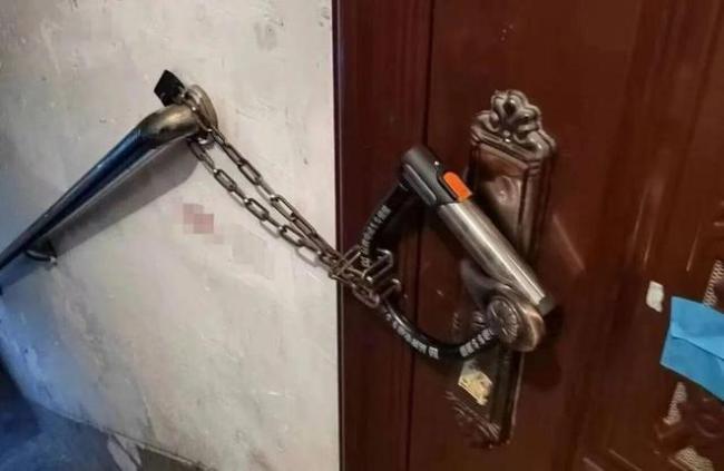 律师谈老人行为异常扰民三年 邻居苦不堪言