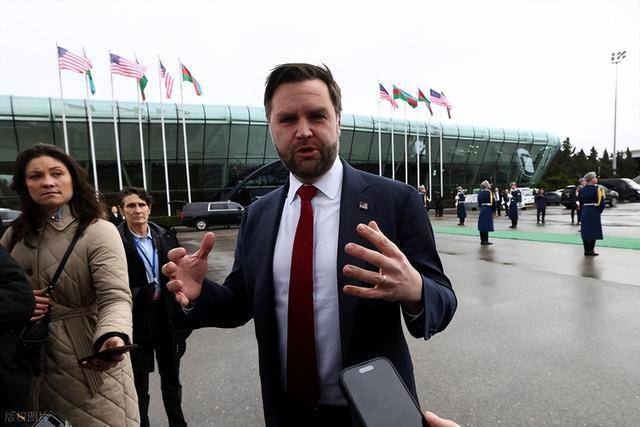 民调显示，超7成美国人不支持打伊朗 中东局势扑朔迷离