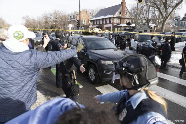 美国得州枪击案细节曝光 酒吧成犯罪现场