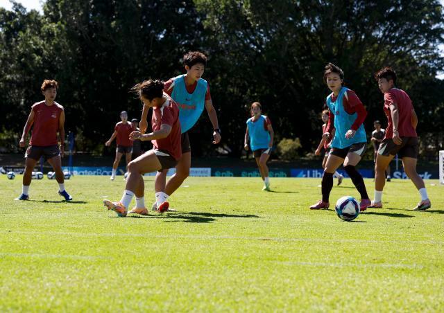 女足亚洲杯底线四强 重点对手关注韩朝两队