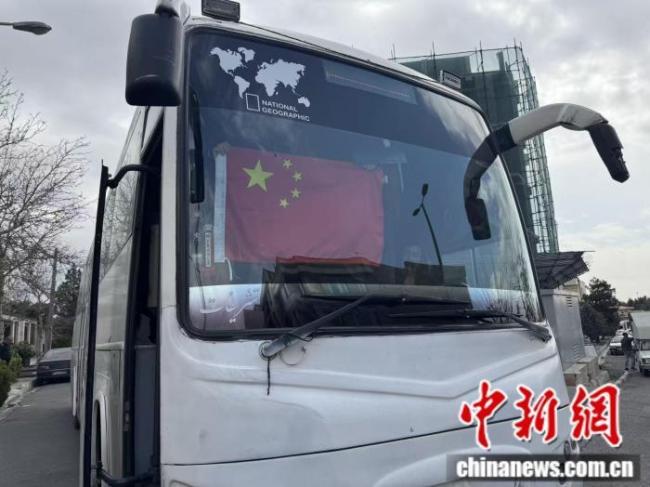 华侨华人称德黑兰上空仍有导弹飞过 撤侨行动加紧进行