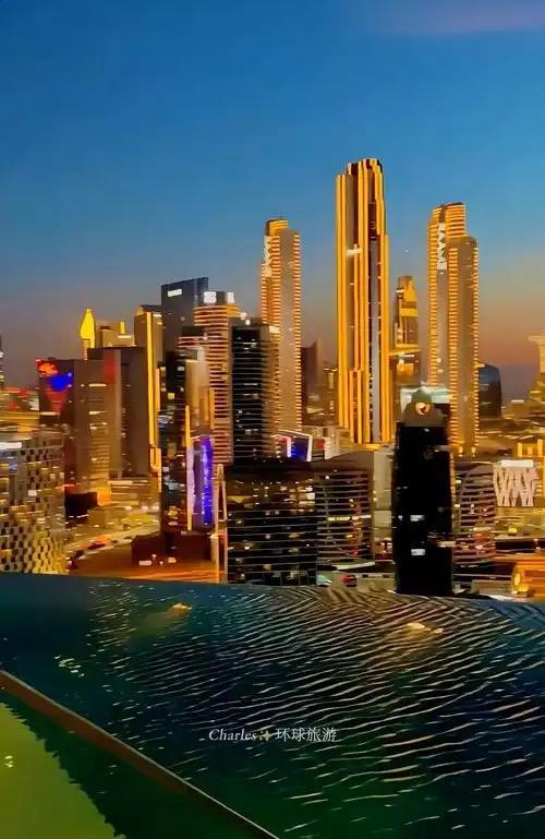 在迪拜工作的中国人囤了一冰箱食物 异乡生活的酸甜苦辣