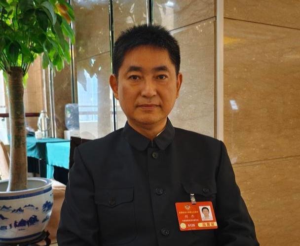 委员呼吁合理限缩竞业限制适用范围 促进人才自由流动