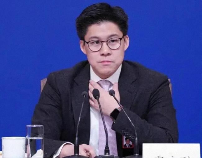 霍启刚强调香港国际机场重要地位 推动湾区民航协同