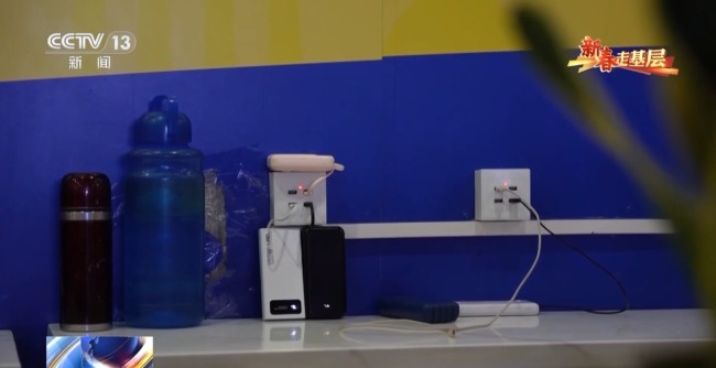 跟随外卖小哥穿行华强北 见证咖啡里的活力中国