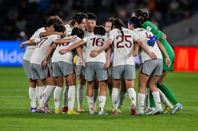 组织凌乱！王霜流泪！女足次战乌兹将调整阵容：张琳艳有望出场