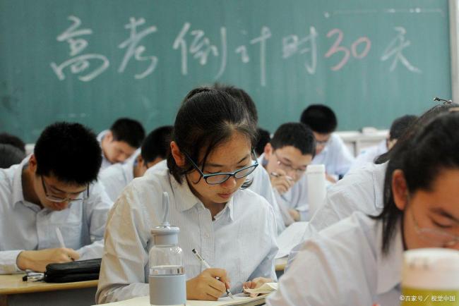 委员：中考改革要从选分真正转向选人