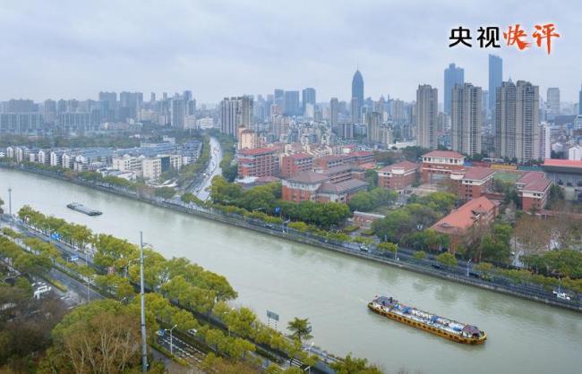 央视快评丨在研究新情况解决新问题上下功夫出经验