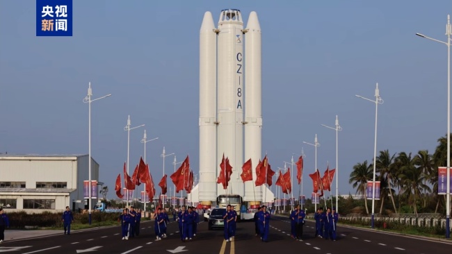 长征八号甲遥八火箭转运至发射区 近期择期发射