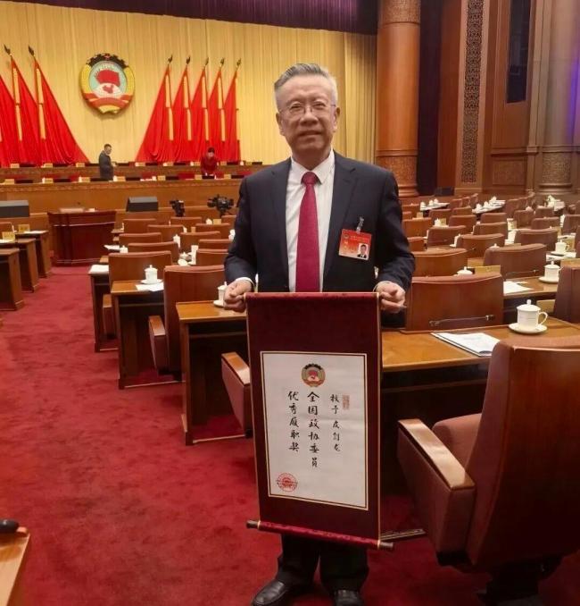 全国政协委员皮剑龙:建议加强超龄劳动者工伤保障 让“老有所为”底气更足