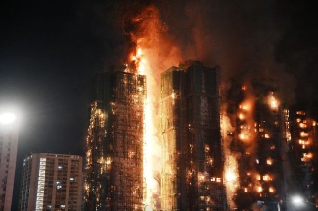 警方回应香港宏福苑工人盗窃 灾后盗窃引居民担忧