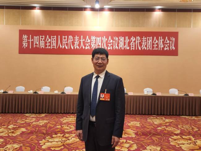 建议国企带头消除技能人才就业歧视