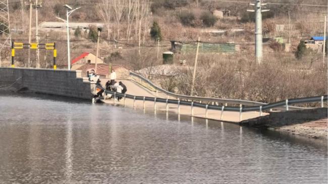 水库边的生死救援！三位临沂汉子联手救回落水男子