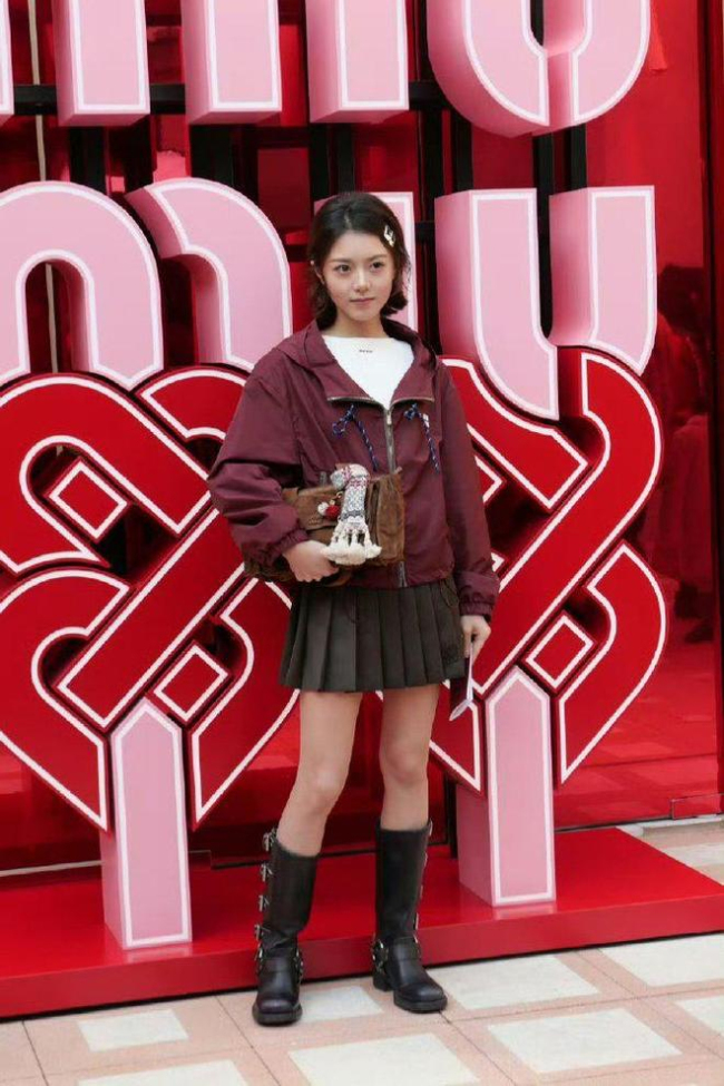 MiuMiu新春活动引爆全网热议