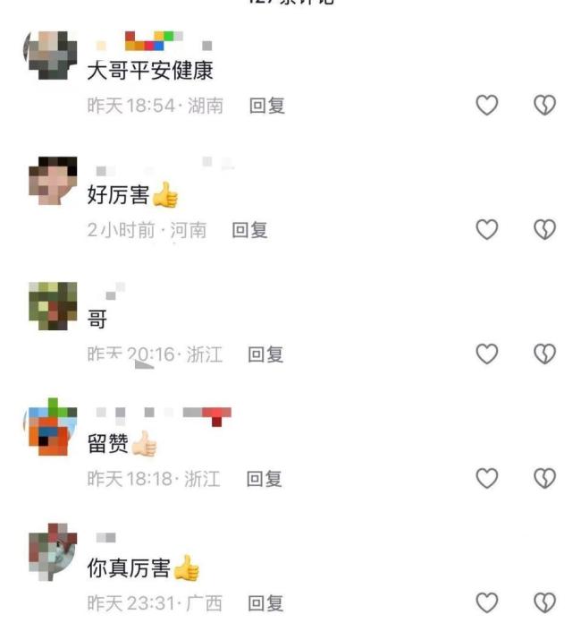 外卖小哥遇幼童卡喉帮忙急救 善举感动网友